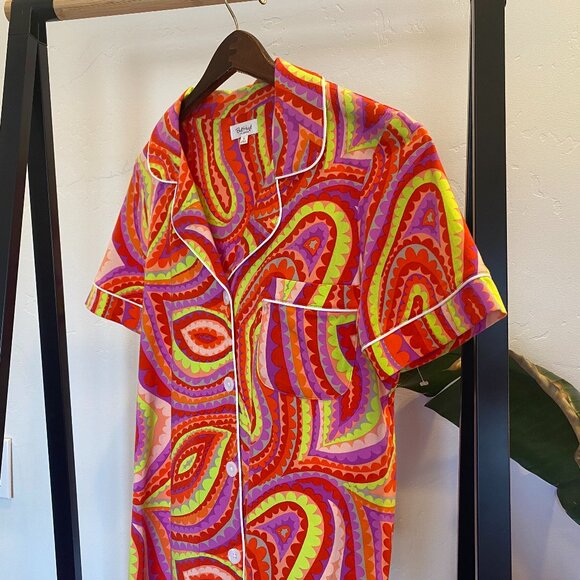 Bright and colorful lightweight pajama top - Picture 2 of 8